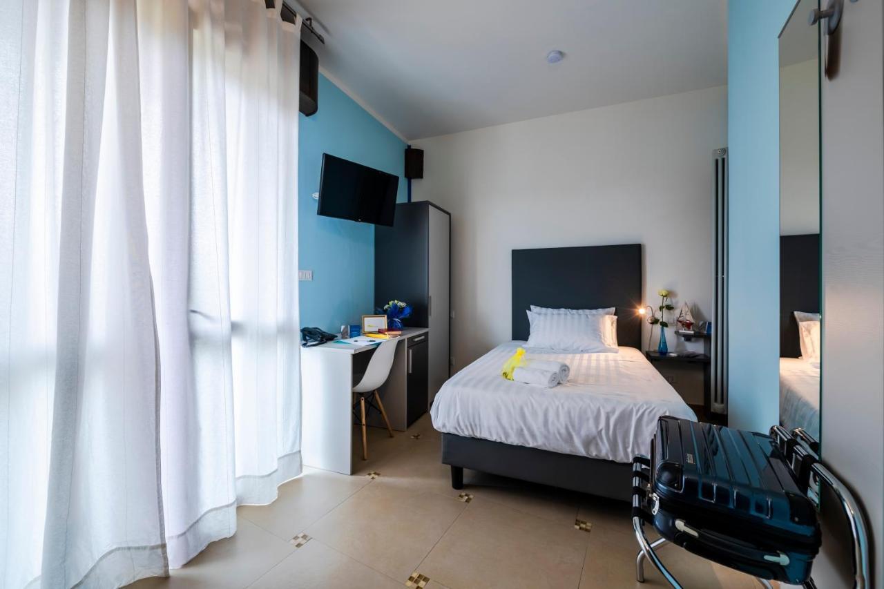 Appartahotel Beinasco Bagian luar foto